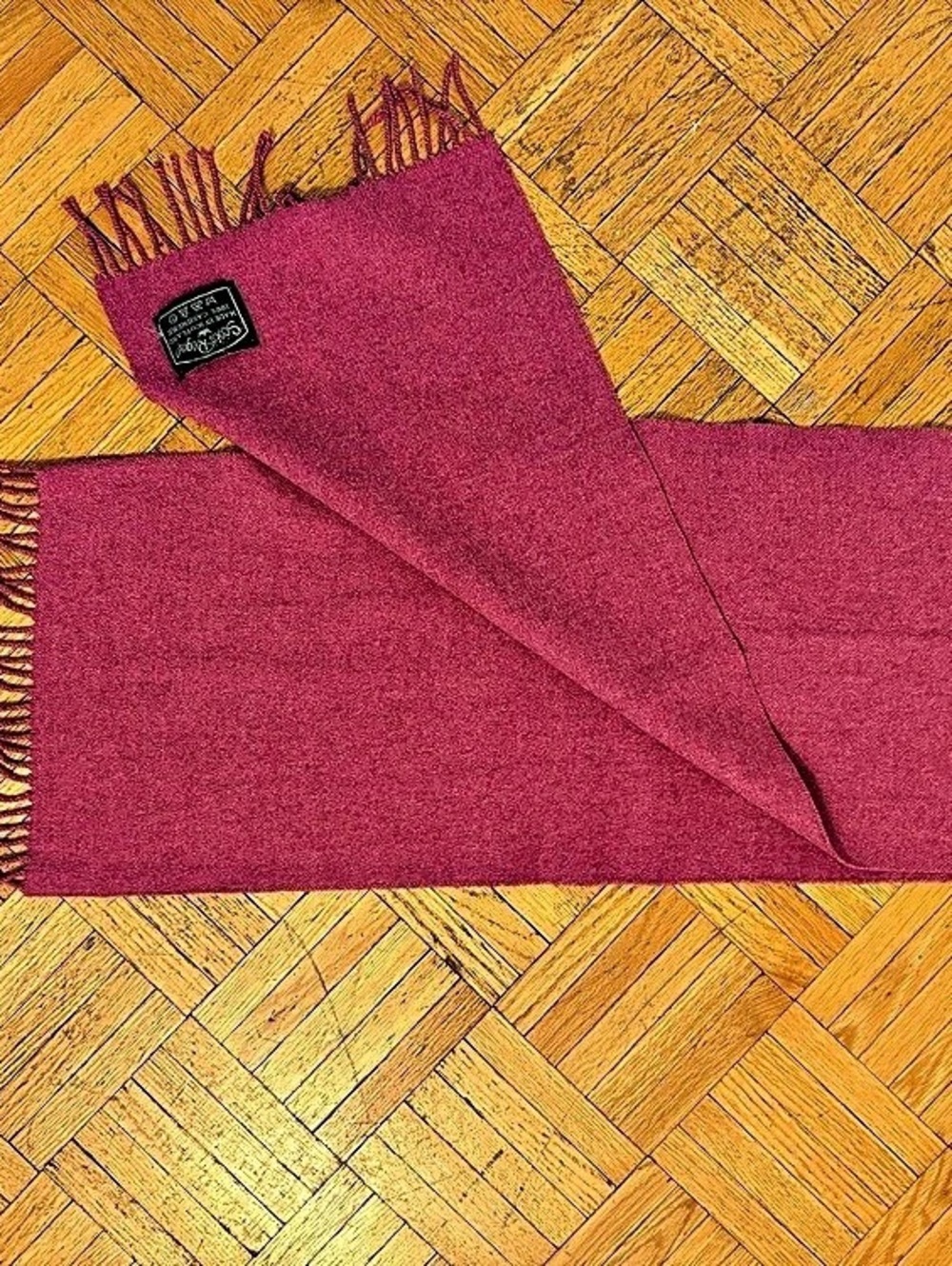 Scots Regal 100% Cashmere Fringed Scarf in Pink